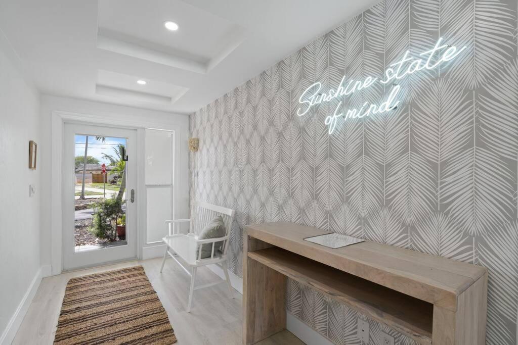 Waterfront-Heated Pool-Mini Golf-Game Room-2Mi Beach Fort Lauderdale Extérieur photo