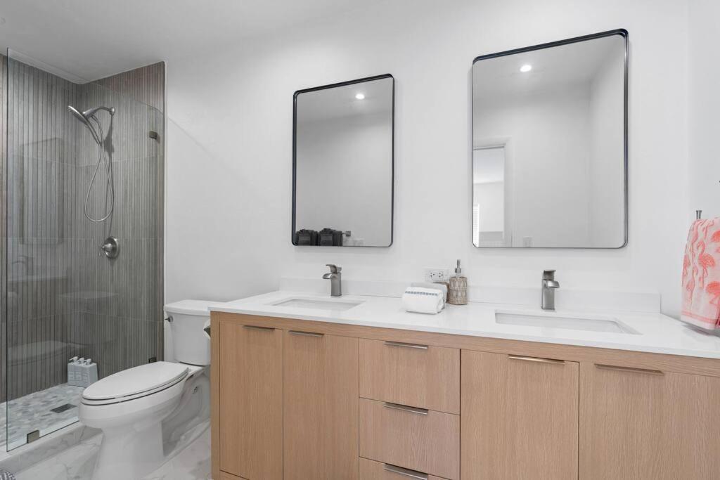 Waterfront-Heated Pool-Mini Golf-Game Room-2Mi Beach Fort Lauderdale Extérieur photo