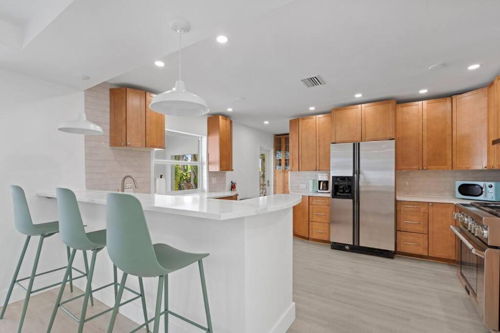 Waterfront-Heated Pool-Mini Golf-Game Room-2Mi Beach Fort Lauderdale Extérieur photo