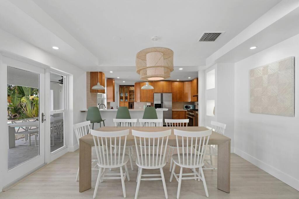 Waterfront-Heated Pool-Mini Golf-Game Room-2Mi Beach Fort Lauderdale Extérieur photo