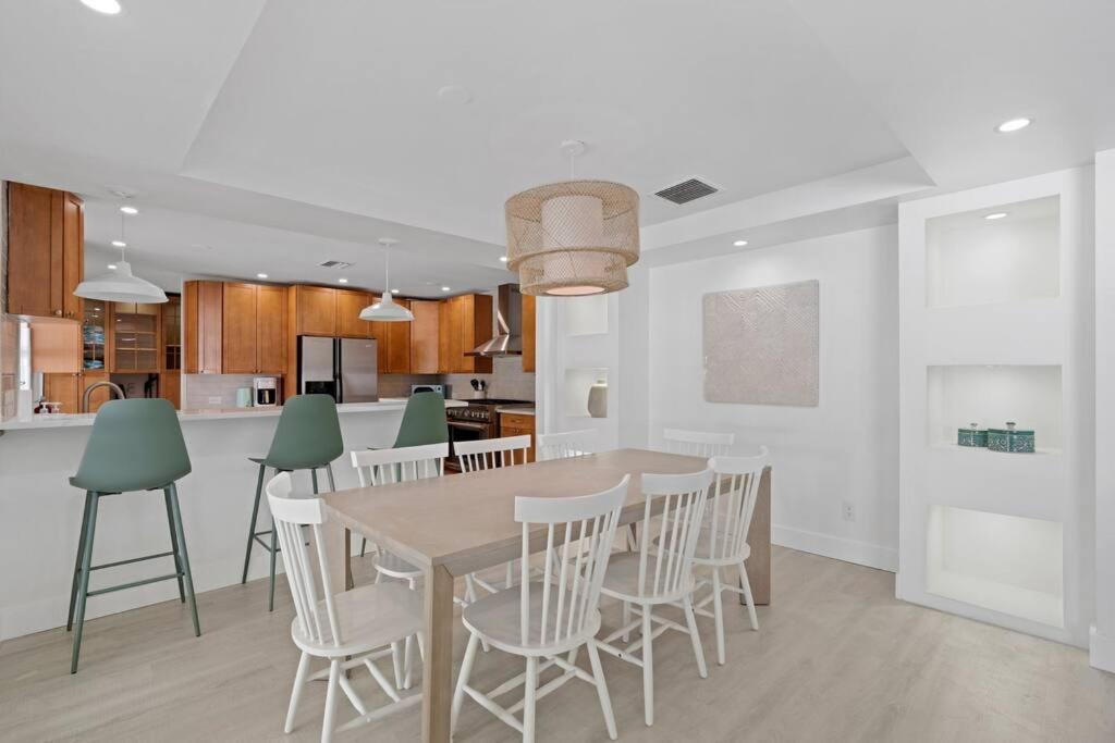 Waterfront-Heated Pool-Mini Golf-Game Room-2Mi Beach Fort Lauderdale Extérieur photo